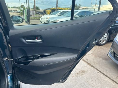 Used 2019 Toyota Corolla SE FWD image 16