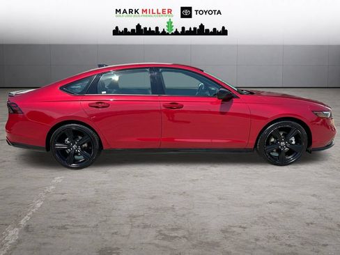 Used 2025 Honda Accord Sport image 7