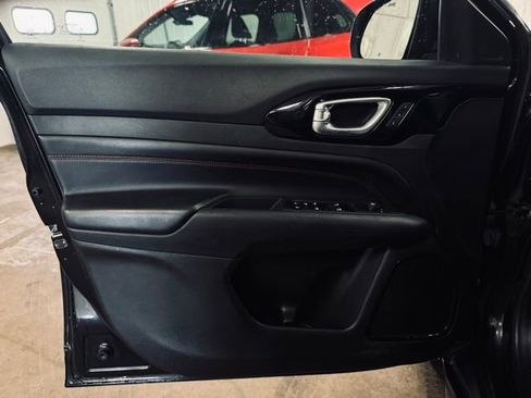 Used 2022 Jeep Compass Trailhawk w/ Trailhawk Elite Group image 15