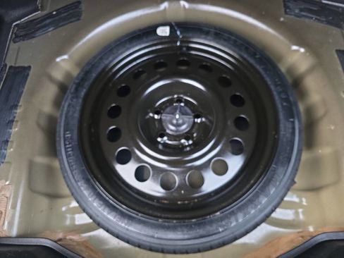 Used 2016 Lincoln MKZ w/ Equipment Group 200A Select image 38