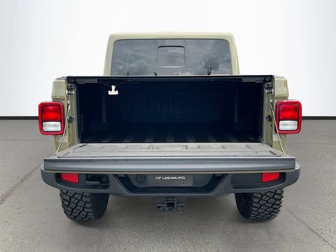Used 2025 Jeep Gladiator Sport w/ Premium Package AWD/4WD image 25