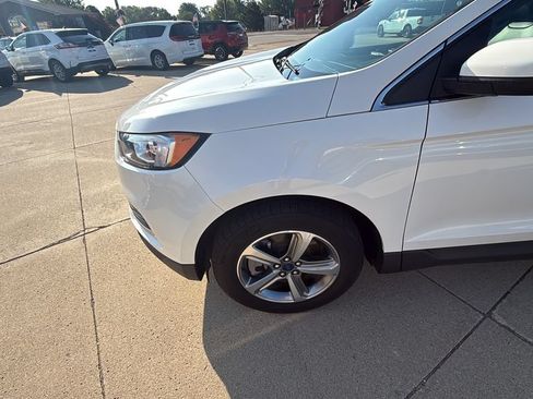 Used 2022 Ford Edge SEL w/ Convenience Package AWD/4WD image 20