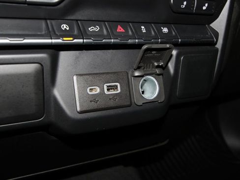 Used 2022 Chevrolet Silverado 1500 LT image 18