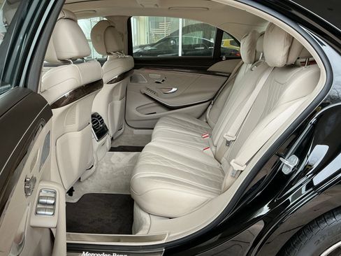 Used 2017 Mercedes-Benz S 550 4MATIC Sedan image 18