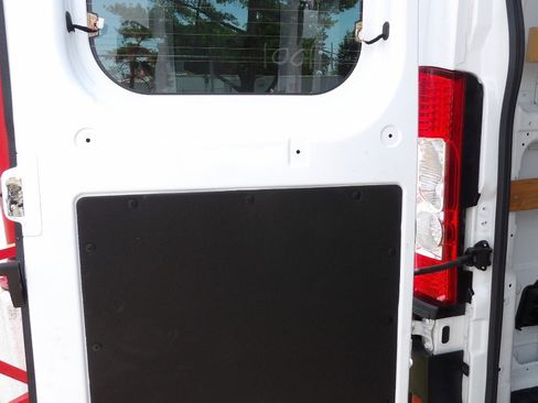 Used 2025 RAM ProMaster 2500 w/ U-Haul Equipment Group FWD image 28