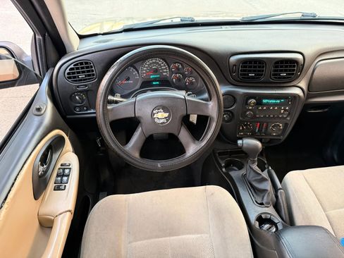 Used 2005 Chevrolet TrailBlazer LS w/ LS Preferred Equipment Group RWD image 14