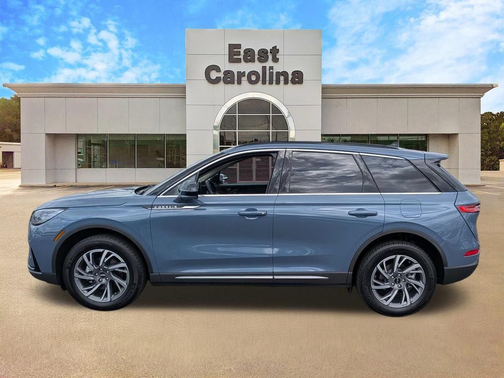 Used 2025 Lincoln Corsair FWD w/ Equipment Group 101A image 6