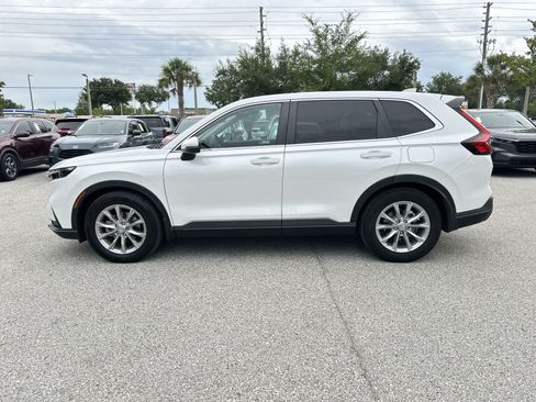 Used 2023 Honda CR-V EX image 3