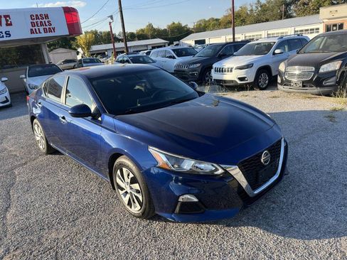 Used 2019 Nissan Altima 2.5 S FWD image 3