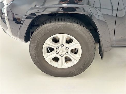 Certified 2023 Toyota 4Runner SR5 Premium image 28