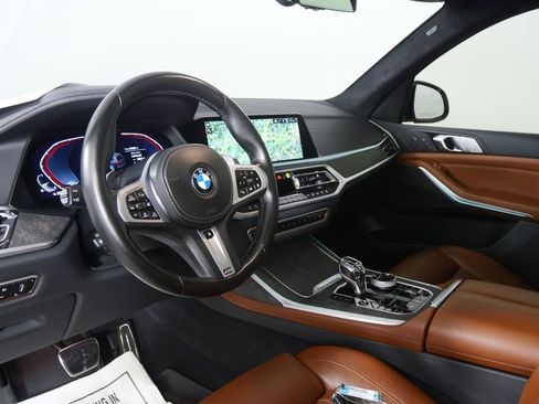 Used 2022 BMW X7 xDrive40i w/ M Sport Package image 13