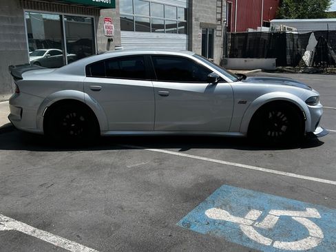 Used 2020 Dodge Charger Scat Pack RWD image 8
