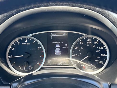 Used 2018 Nissan Sentra SV w/ Premium Package (P01) FWD image 13