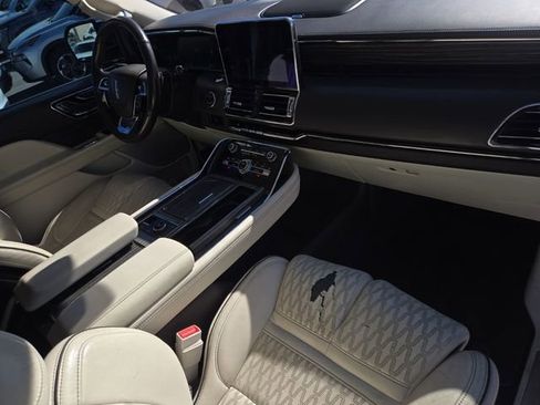 Used 2019 Lincoln Navigator Black Label image 11