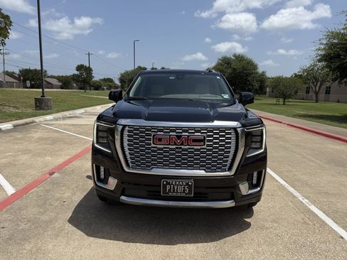 Used 2022 GMC Yukon Denali w/ Advanced Technology Package AWD/4WD image 2