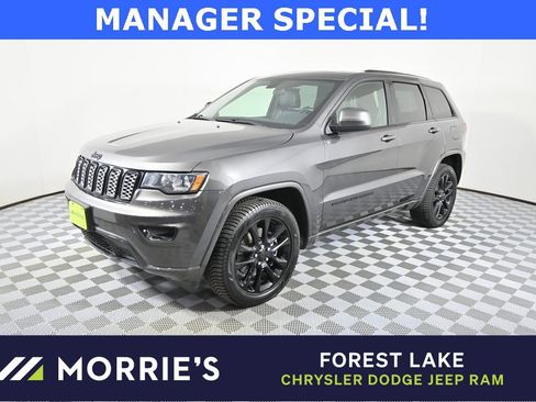 Used 2021 Jeep Grand Cherokee Laredo X image 1