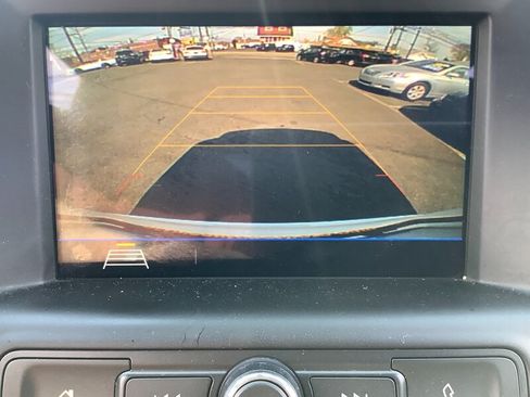 Used 2018 GMC Terrain SLE FWD image 21