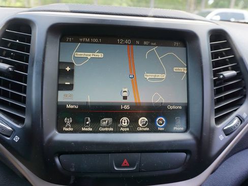 Used 2017 Jeep Cherokee Limited AWD/4WD image 9