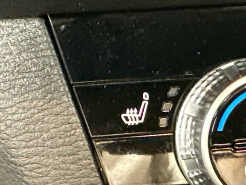 Used 2023 Mitsubishi Outlander SE AWD/4WD image 18