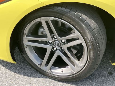 Used 2023 Nissan Z w/ Floor Mat Package RWD image 9