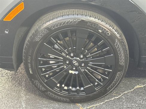 Used 2025 Hyundai Santa Fe Calligraphy image 11