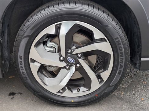 Used 2022 Subaru Forester Touring image 11