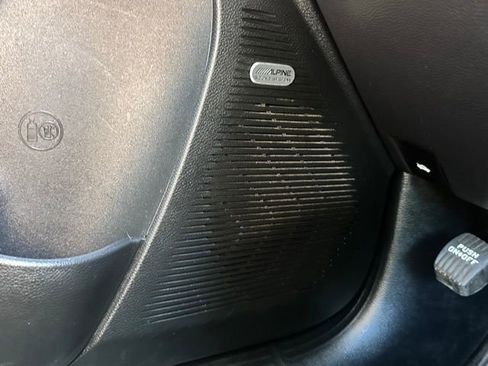 Used 2020 Dodge Challenger R/T Scat Pack RWD image 18