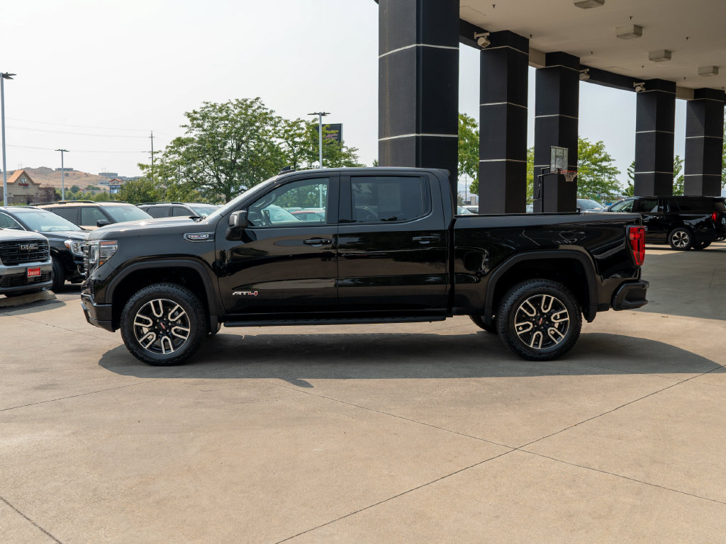 Certified 2023 GMC Sierra 1500 AT4 w/ AT4 Premium Package AWD/4WD image 5