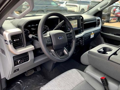 New 2026 Ford F250 XLT w/ FX4 Off-Road Package image 8