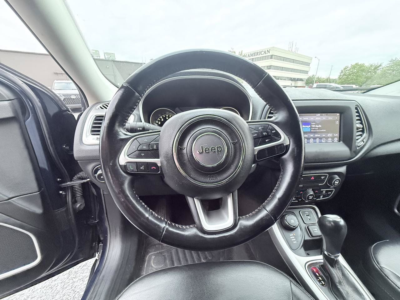 Used 2017 Jeep Compass Latitude w/ Popular Equipment Group AWD/4WD image 14