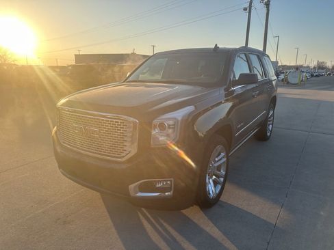 Used 2017 GMC Yukon Denali w/ Enhanced Security Package image 3