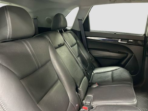 Used 2014 Kia Sorento SX w/ 3rd Row Package image 30