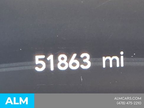 Used 2022 Chrysler Pacifica Touring-L FWD image 27