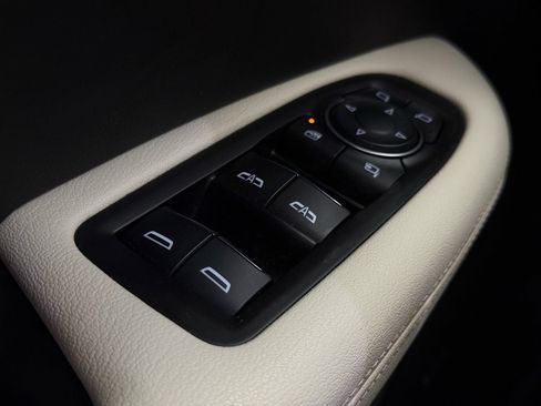 Used 2020 Cadillac XT6 Sport image 48