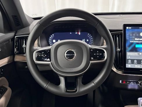 Certified 2026 Volvo XC90 B6 Plus AWD/4WD image 13