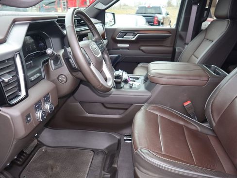 Used 2024 GMC Sierra 1500 Denali w/ Technology Package AWD/4WD image 19
