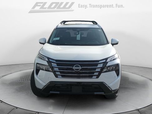 New 2026 Nissan Rogue Platinum AWD/4WD image 2
