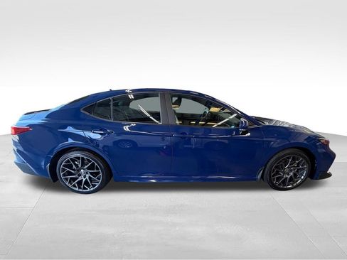 Used 2025 Toyota Camry SE w/ Multimedia Upgrade Package FWD image 6