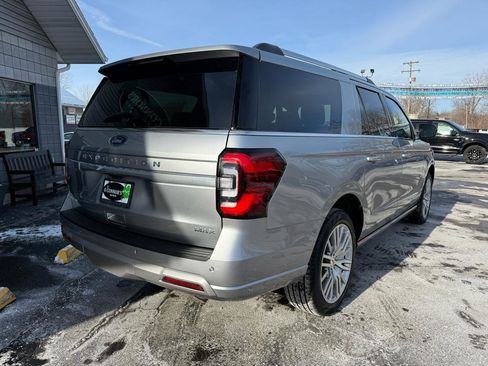 Used 2024 Ford Expedition Max Platinum AWD/4WD image 3