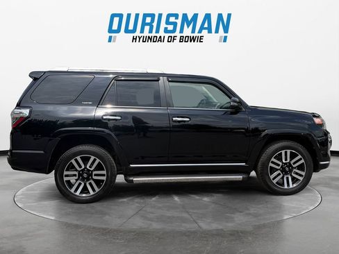 Used 2018 Toyota 4Runner Limited AWD/4WD image 7