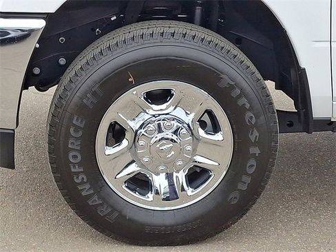 Used 2024 RAM 2500 Tradesman w/ Chrome Appearance Group image 27