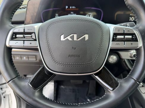 Used 2023 Kia Telluride S w/ S Sunroof Package FWD image 16