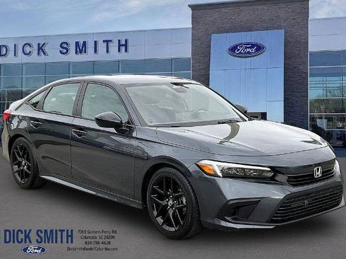 Used 2024 Honda Civic Sport image 3