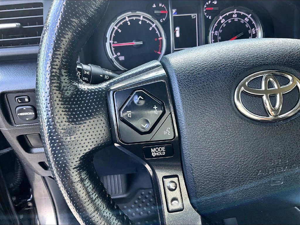 Used 2023 Toyota 4Runner TRD Off-Road Premium w/ Moonroof Package AWD/4WD image 23