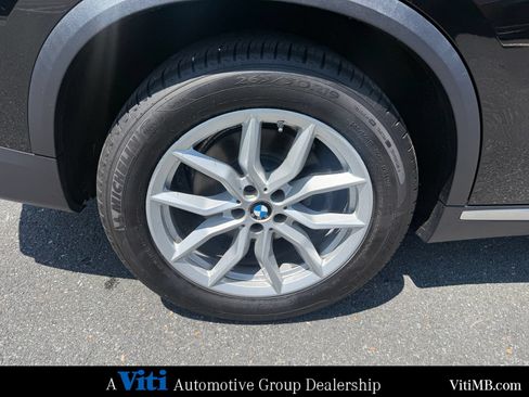 Used 2021 BMW X5 xDrive40i w/ Premium Package 2 AWD/4WD image 14