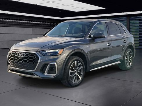 Certified 2023 Audi Q5 2.0T Premium Plus w/ Premium Plus Package AWD/4WD image 1
