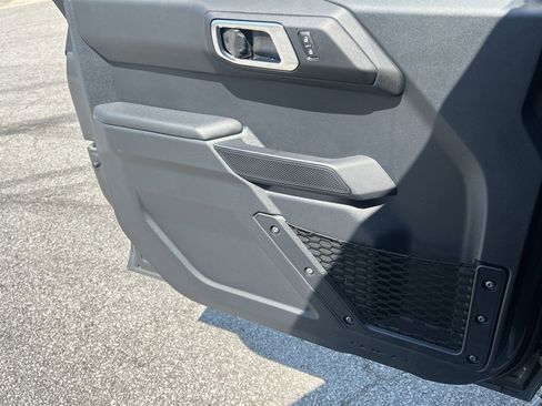 New 2025 Ford Bronco 4-Door AWD/4WD image 12