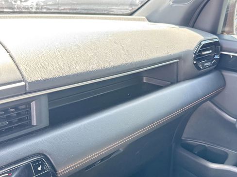 Used 2025 Honda Pilot Sport image 22