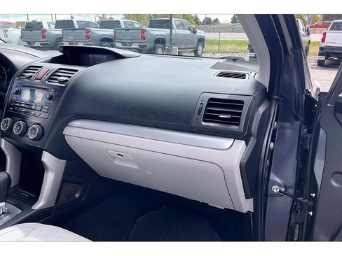 Used 2015 Subaru Forester 2.5i w/ Alloy Wheel Package AWD/4WD image 18