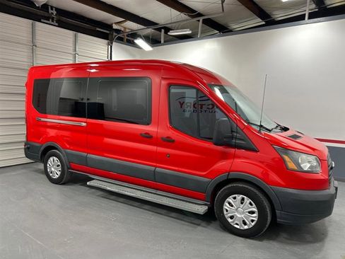 Used 2016 Ford Transit 350 XL image 4
